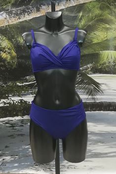 Bikini blu senza ferretto